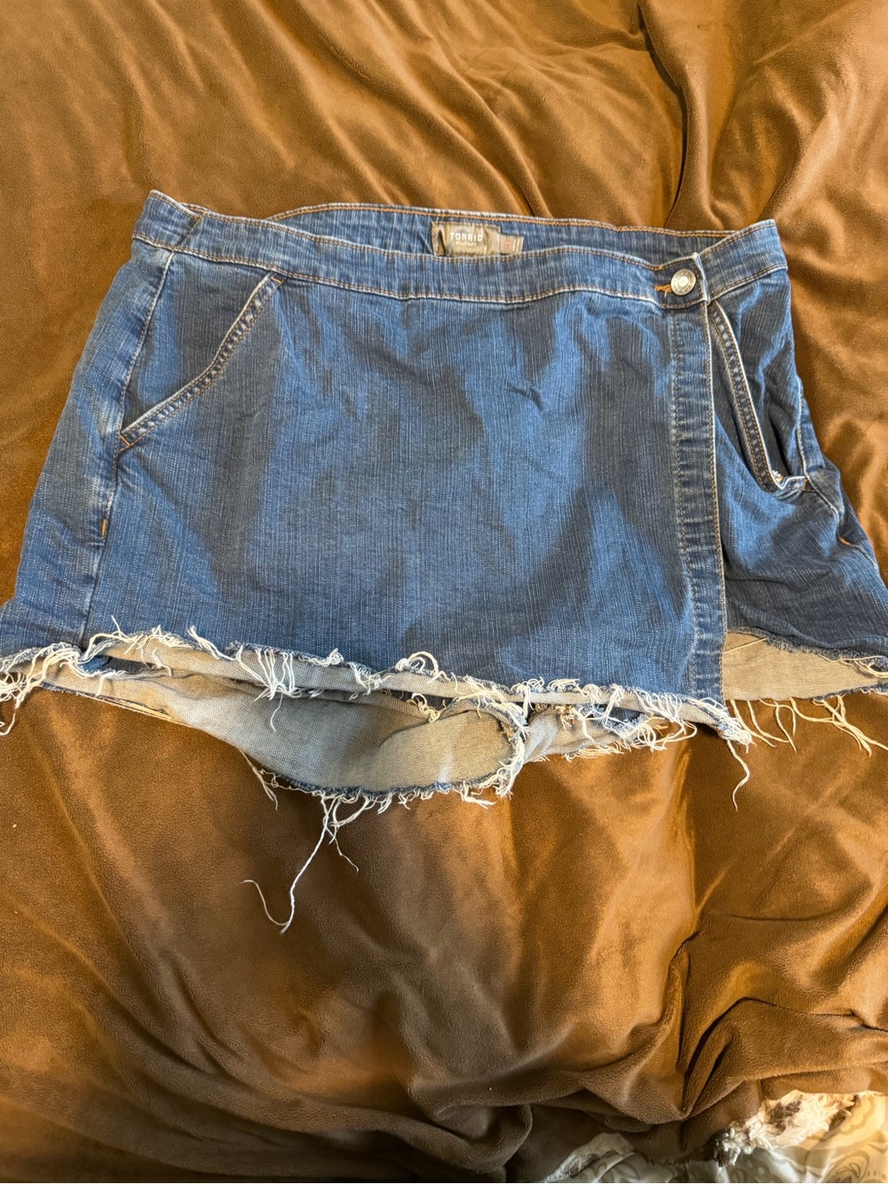 Torrid Size 18 Denim Wrap-Front Raw-Hem Skort